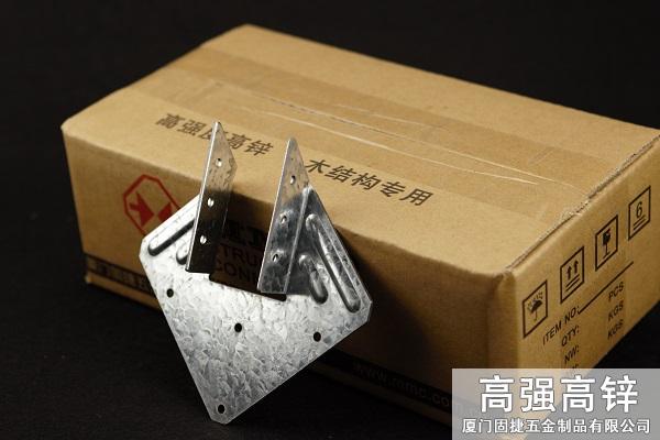 RT15A-38_颶風卡件-菱形連接件-抗風構件-龍骨與橫梁連接件-木屋金屬連接件